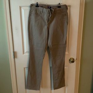 Very comfortable colored denim